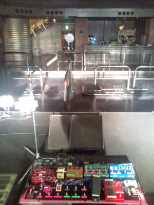 100522_stage.jpg