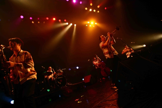 080302_sound_shooter_pe%27z_01.jpg