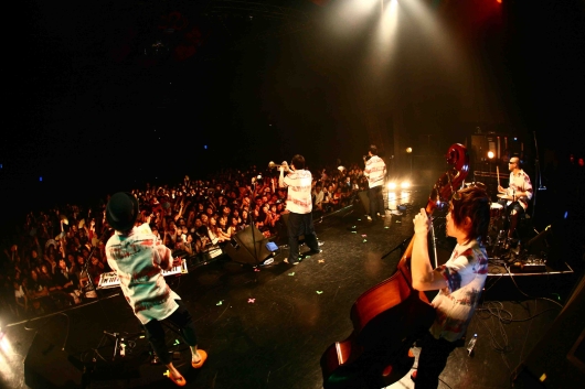 080302_sound_shooter_pe%27z_02.jpg