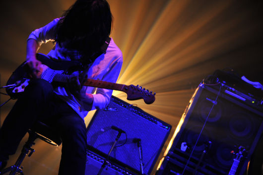 090325_mono_02.jpg
