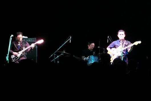 090402_tone_littlecreatures.jpg