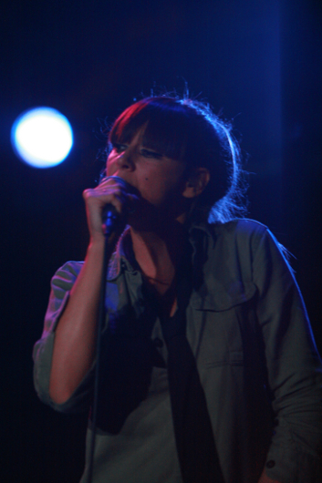 100125_catpower_02.jpg