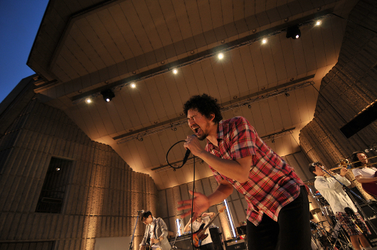 100615_ysig_03.jpg