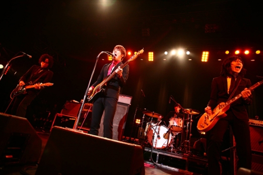 101014_thebawdies01.jpg