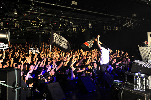 111208_atr_04.jpg