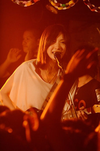120921_tricot_02.jpg