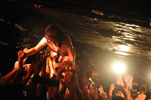 120921_tricot_06.jpg