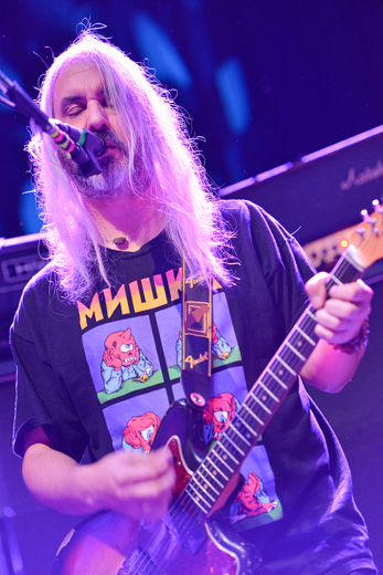 121103_hcw_dinosaurJr_02.jpg