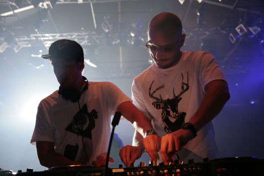 090725_crookers_01.jpg